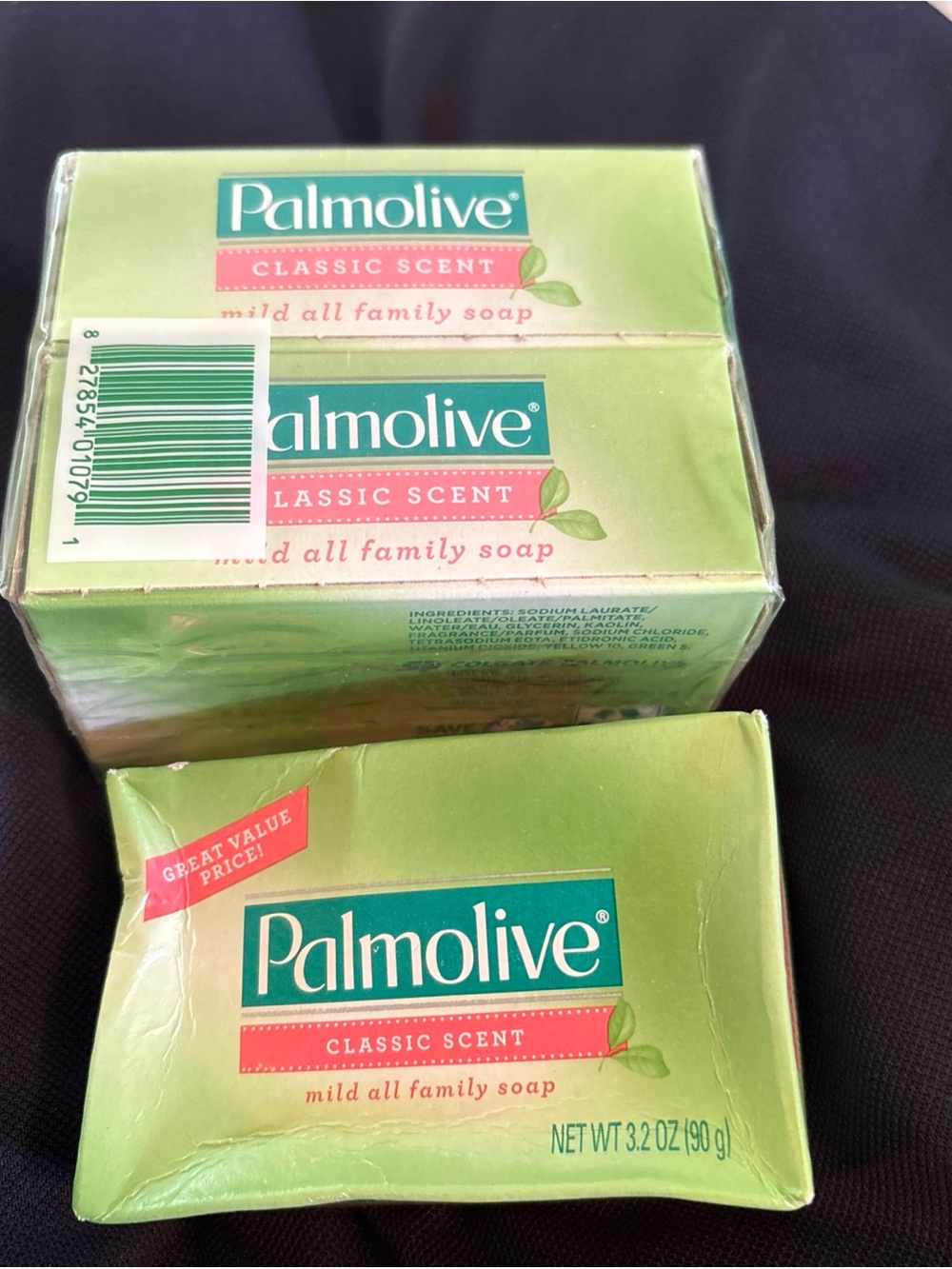 New In Package- Palmolive Classic Scent, 3 Pack Bar Soap DISCONTINUED